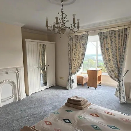 Country house Scartagh House, Scartagh, *