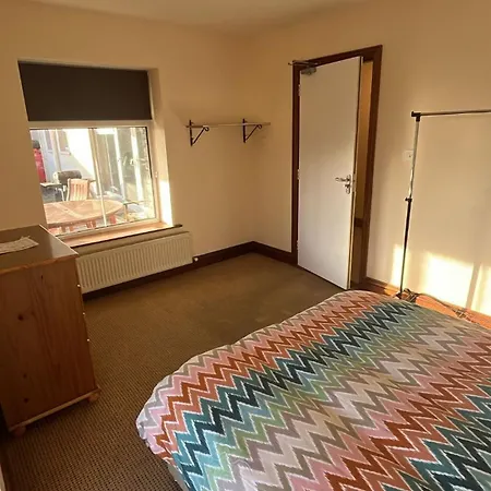 Country house Scartagh House, Scartagh, *